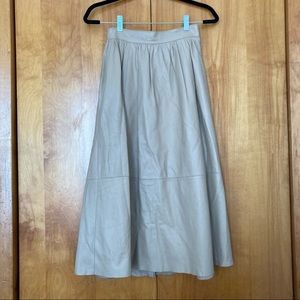 Beautiful vintage beige leather a-line midi skirt sz XS